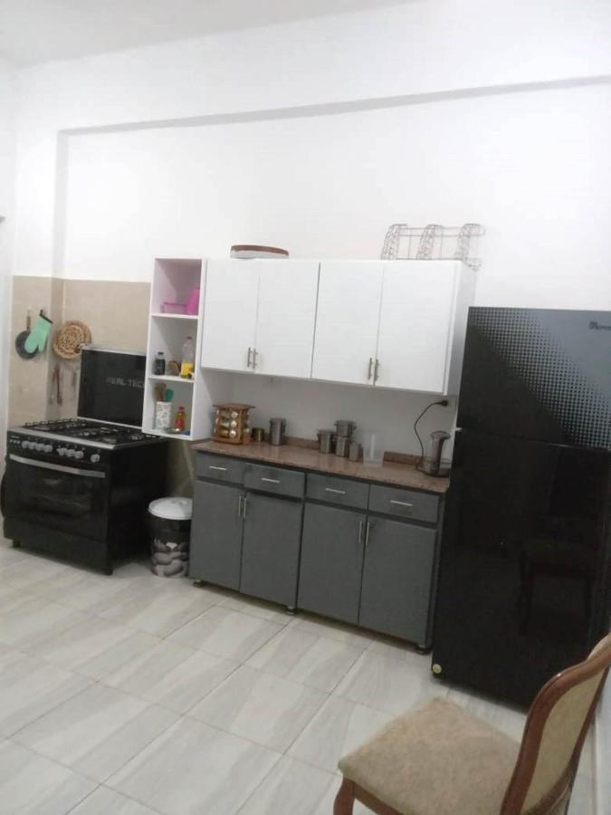 Villa Louise Guest House Луксор Екстериор снимка