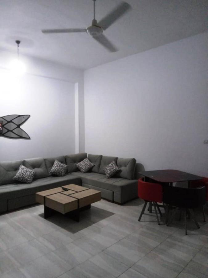 Villa Louise Guest House Луксор Екстериор снимка