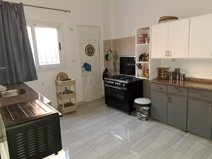 Villa Louise Guest House Луксор Екстериор снимка